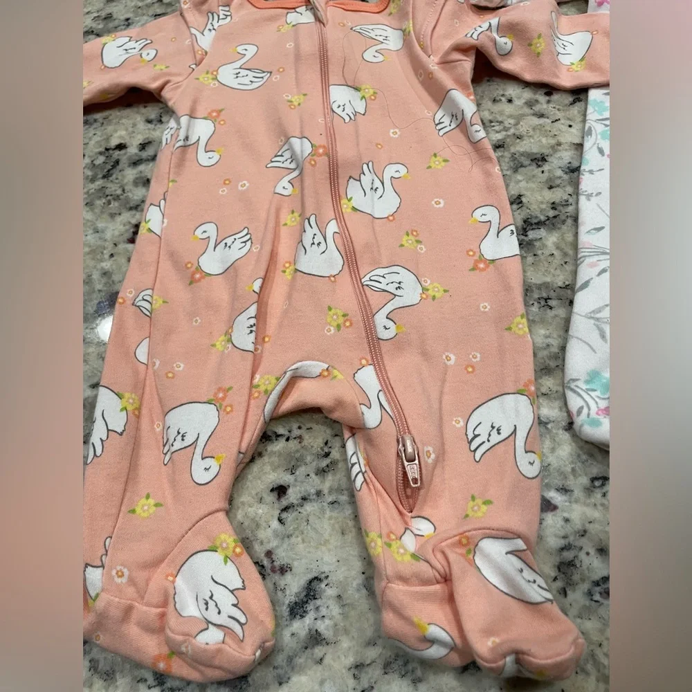 Lot of 2 Long Sleeves feet in jumpers NEWBORN Floral & Swan Print One Pieces